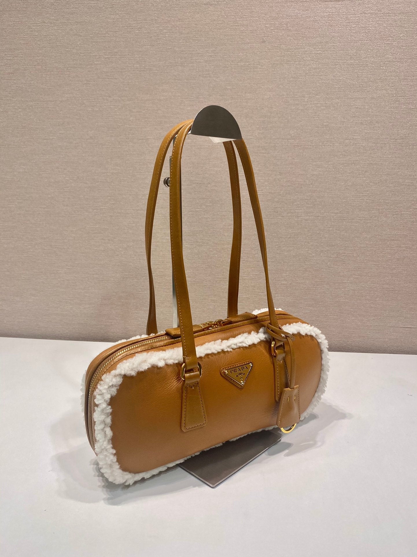 TOP Handle BAG 27 IN Bronze Brown Sheepskin AND Shearling TRIM