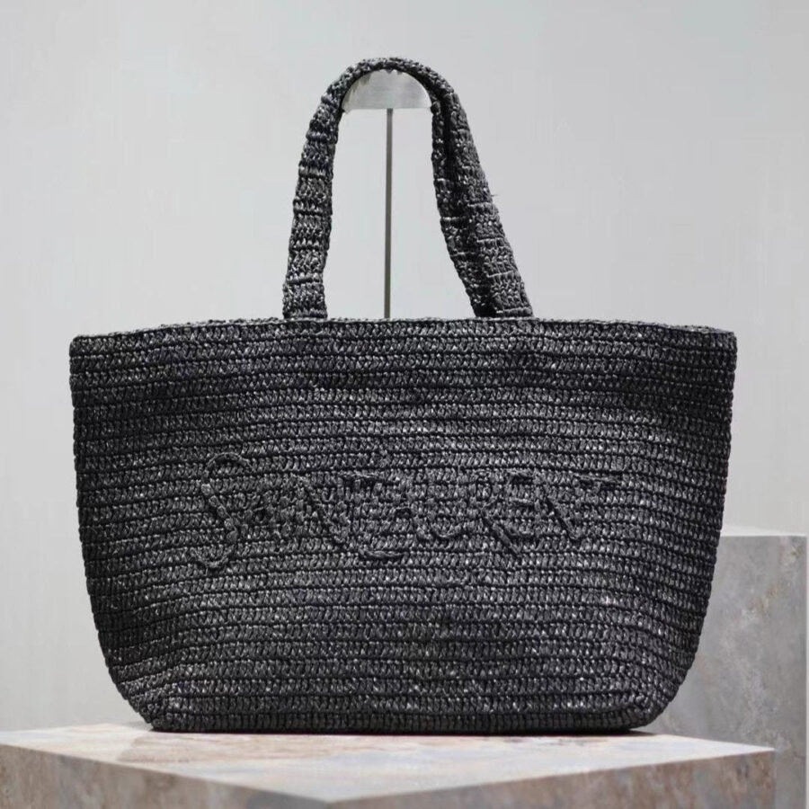 Saint Laurent Tote black bag – front view